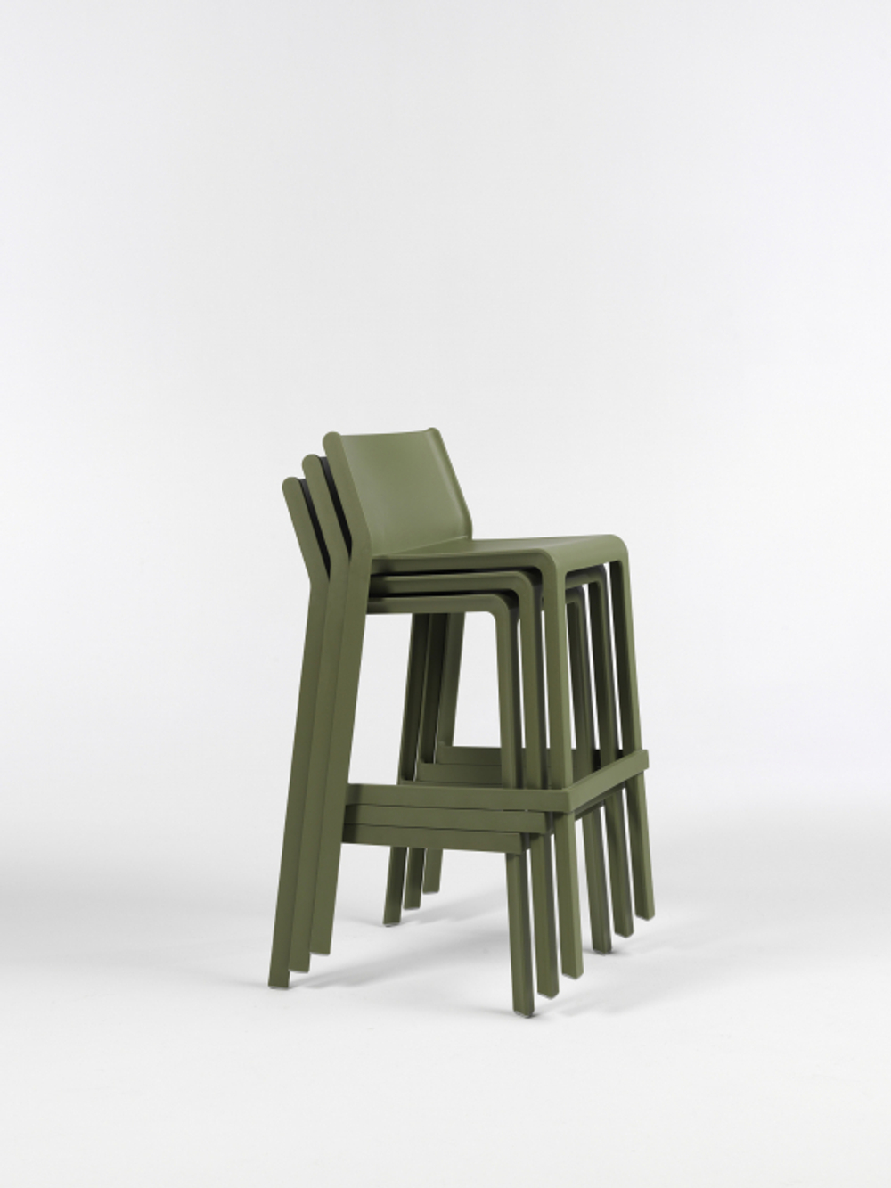 Стул пластиковый барный Trill Stool
