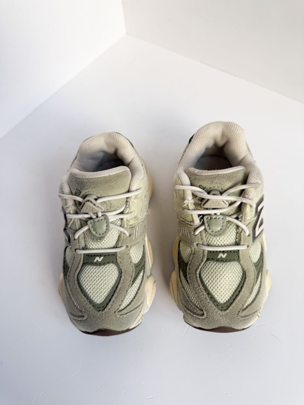 Комбинированные кроссовки New Balance, 25
