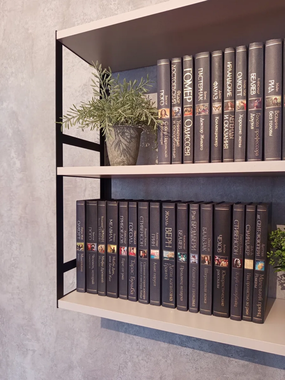 Полка настенная книжная тройная лофт Кашемир