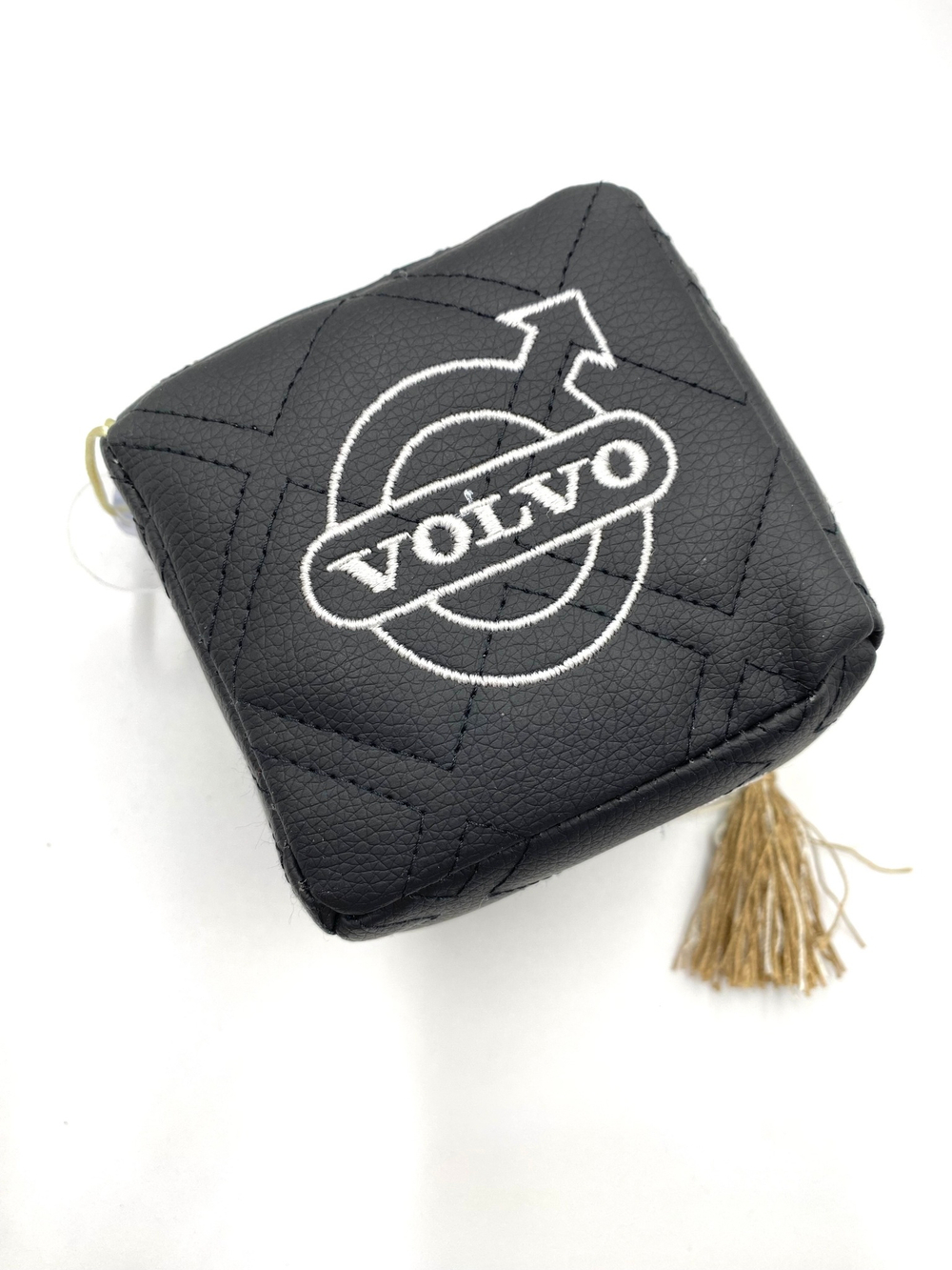 Кубик VOLVO (экокожа, черный с белой вышивкой)