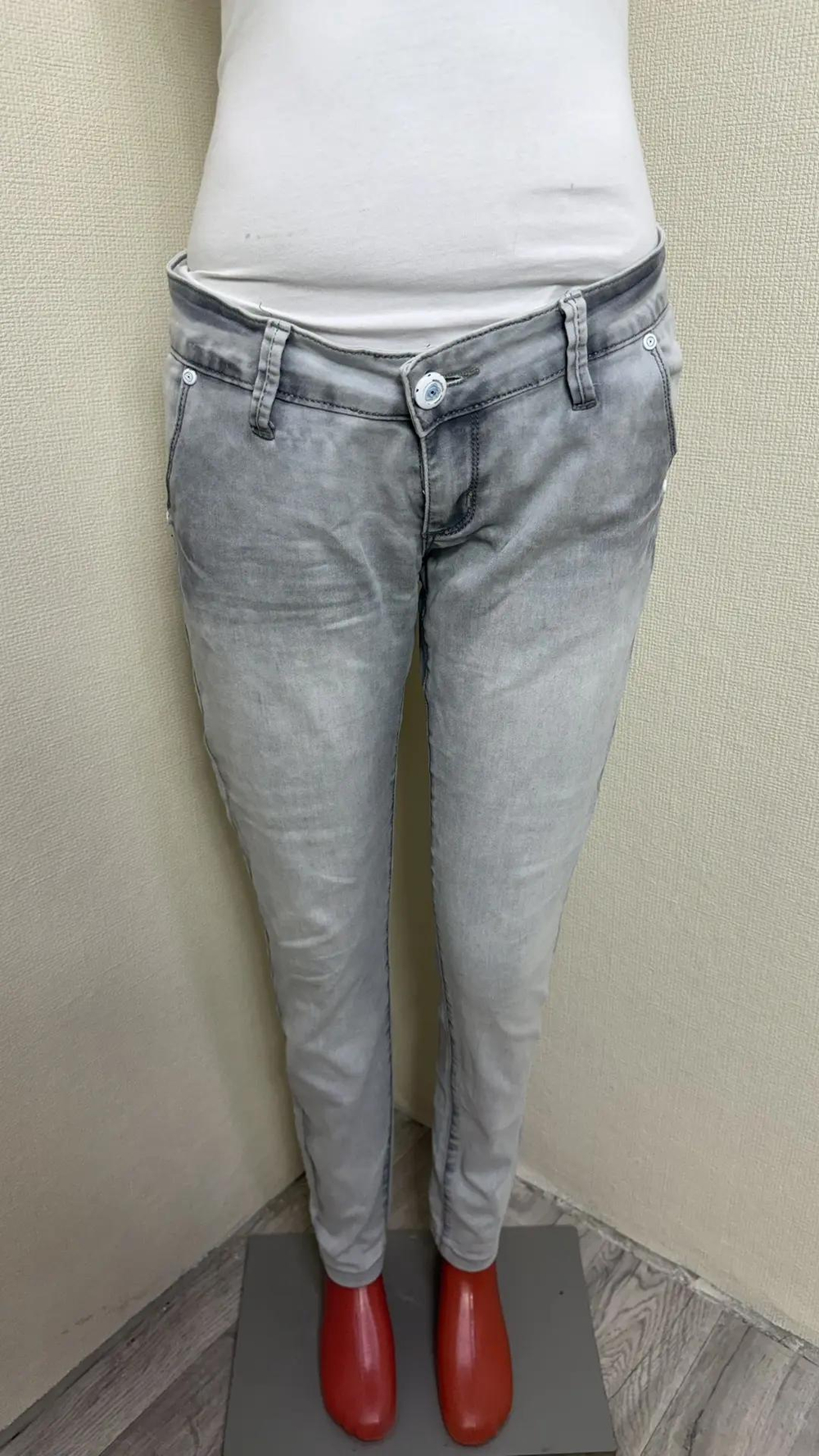 Джинсы женские ANMA Jeans, серые, низкой посадки, с вышивкой, размер 42-44 