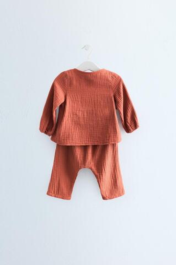 ZARA TIMELESS — КОМПЛЕКТ ИЗ РУБАШКИ С ЗАПАХОМ И БРЮК, МЕДНЫЙ