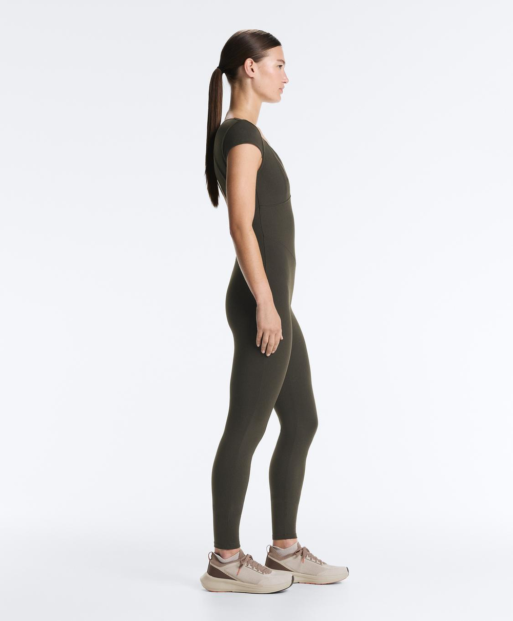 Oysho Комбинезон Evermove с коротким рукавом, коричневый