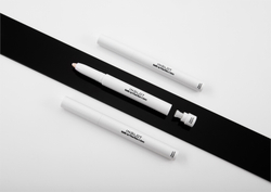 Inglot HoldOn - Питательная база для губ, 1 g