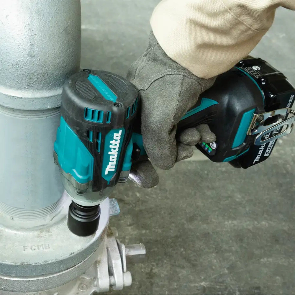 Аккумуляторный гайковёрт Makita DTW300RTJ