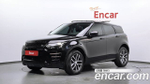Land Rover Range Rover Evoque P250 Dynamic SE — 2025