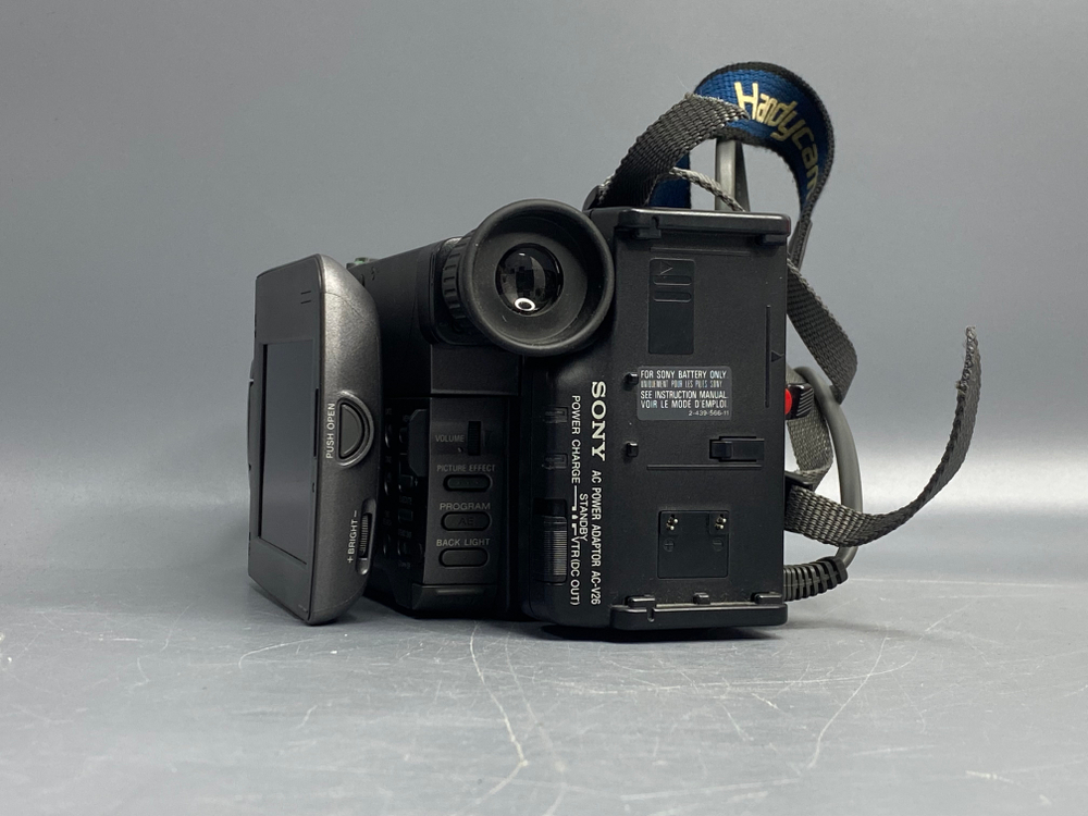Sony CCD-TRV50E