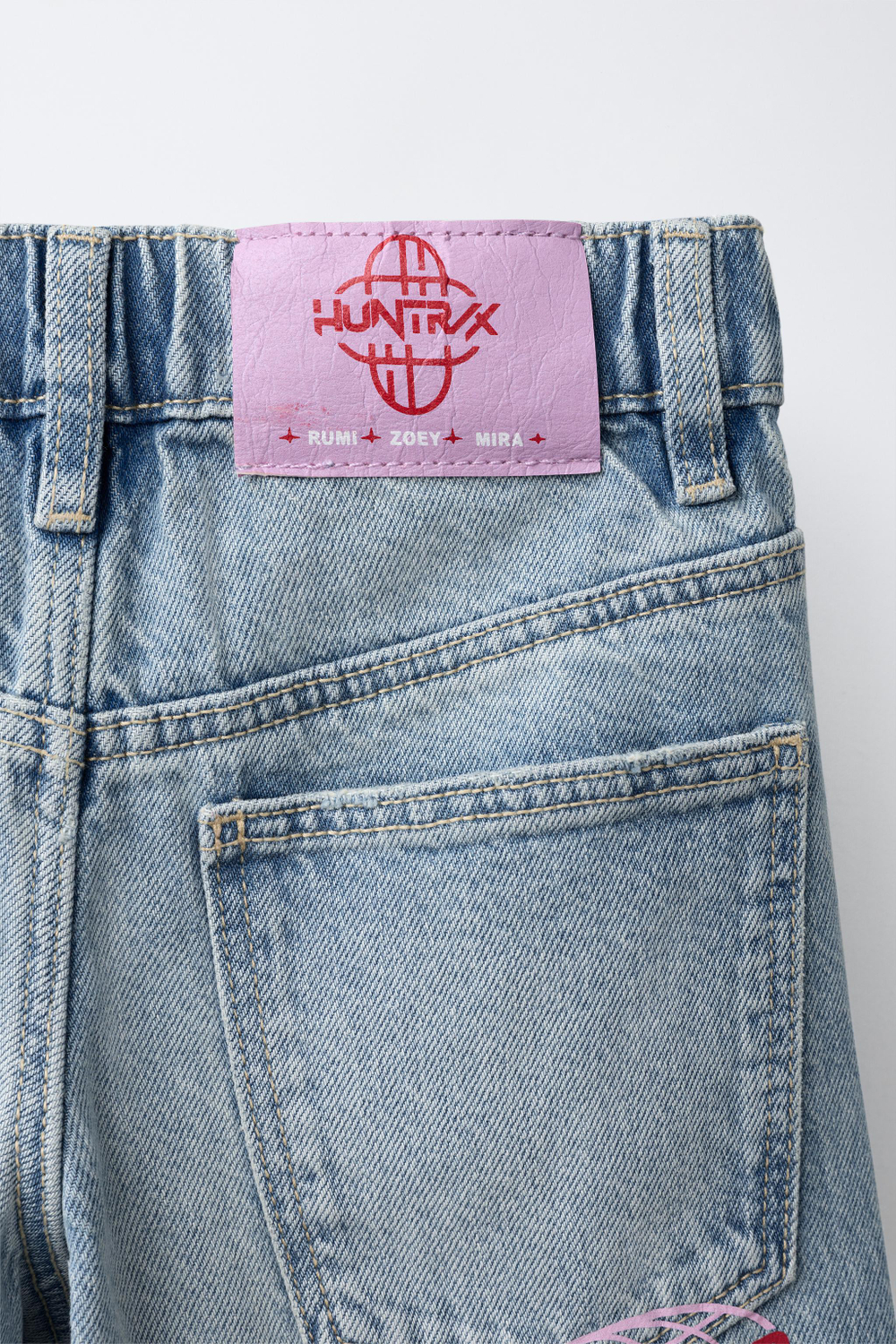 ZARA ДЖИНСЫ WIDE LEG KPOP DEMON HUNTERS™ NETFLIX ©, СИНИЙ
