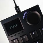 Intech Studio GRID3 VSN1 (экран слева)