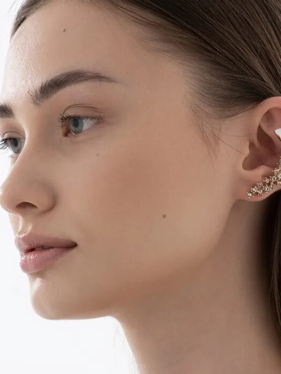 Серьга "Каффа" цветок изящный, цвет белый в золоте