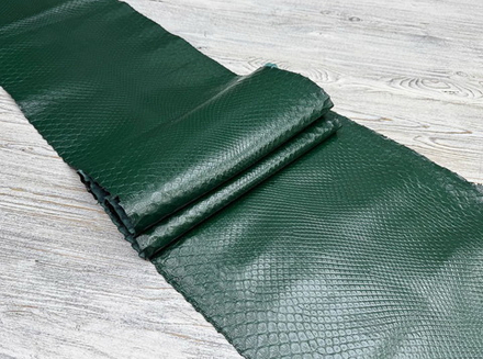Кожа питона цв. Зеленый / Praga Lux Emerald, толщ. 0,9-1,1 мм