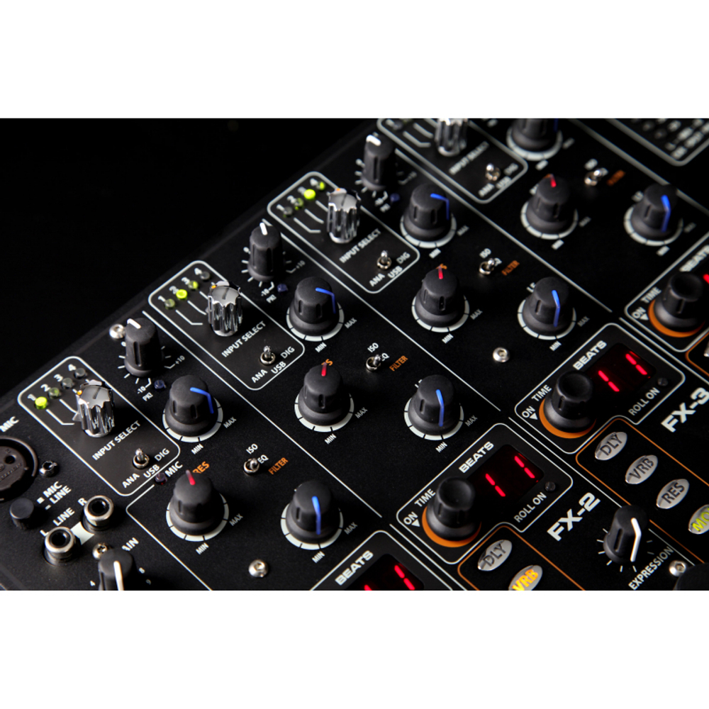 Allen & Heath Xone:DB4