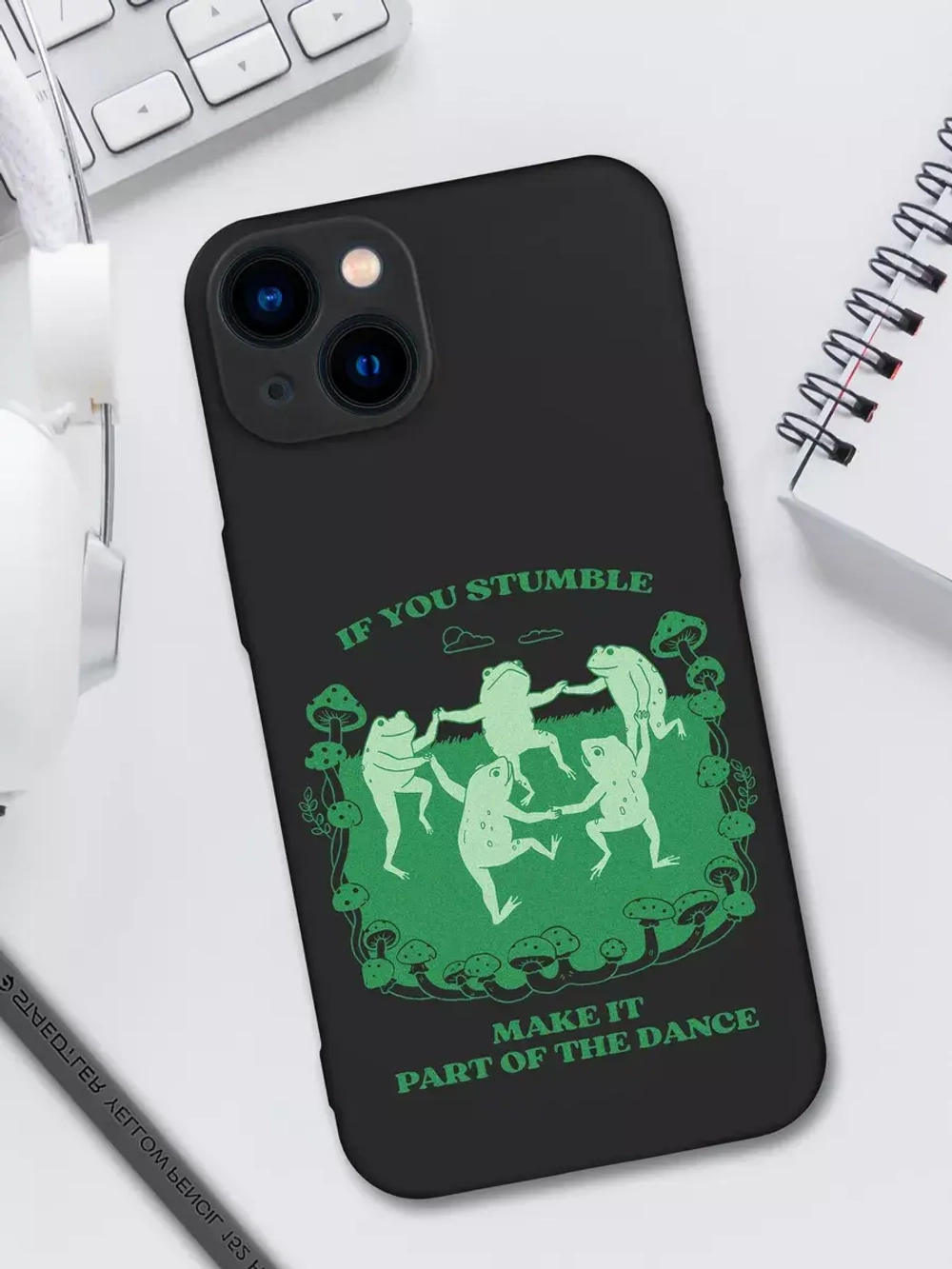 Чехол на iPhone 15 с принтом