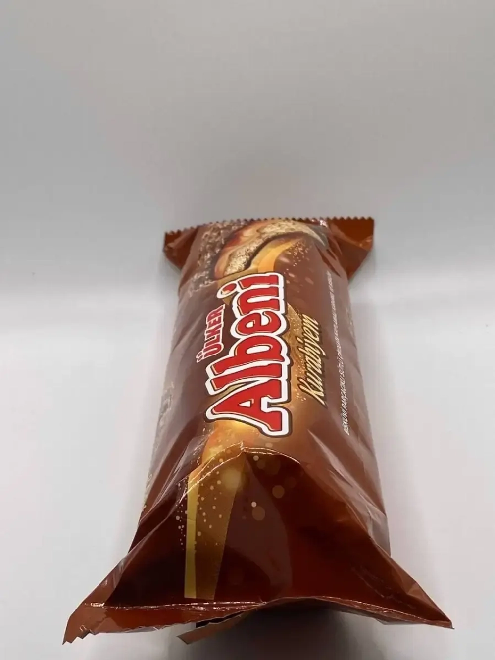 Печенье "Albeni" в молочном шоколаде с карамельной начинкой