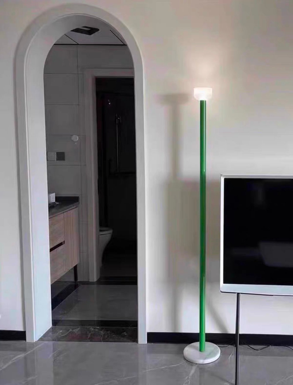 Floor design lamp Bellhop by Flos