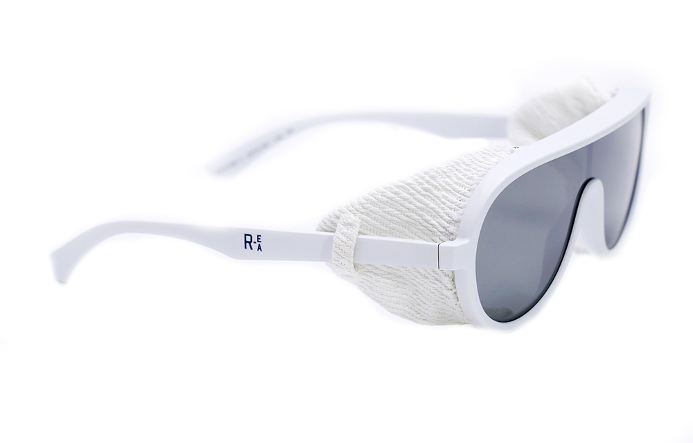 EMPORIO ARMANI Irregular Shape Sunglasses Unisex