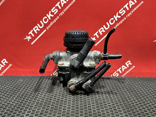 Клапан ускорительный