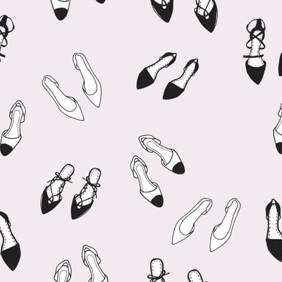 Туфельки - fashion иллюстрация на розовом фоне