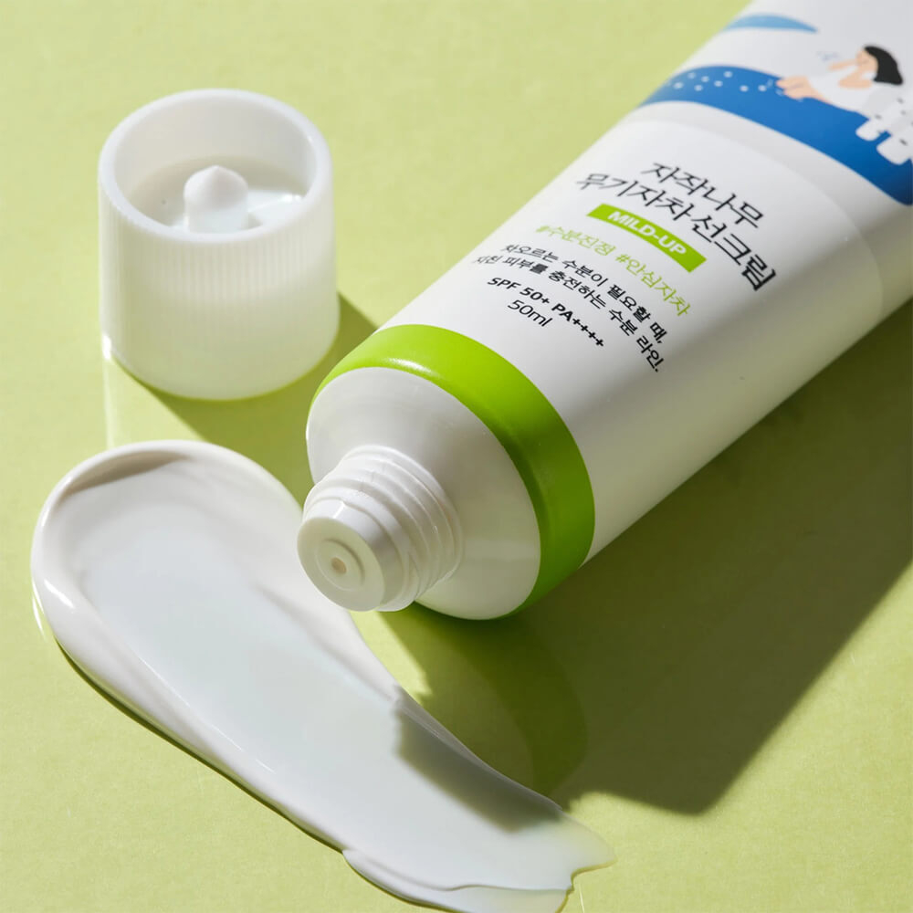 Крем SPF с берёзовым соком Round Lab Birch Juice Moisturizing Mild-Up Sunscreen SPF50+ PA++++, 50 мл