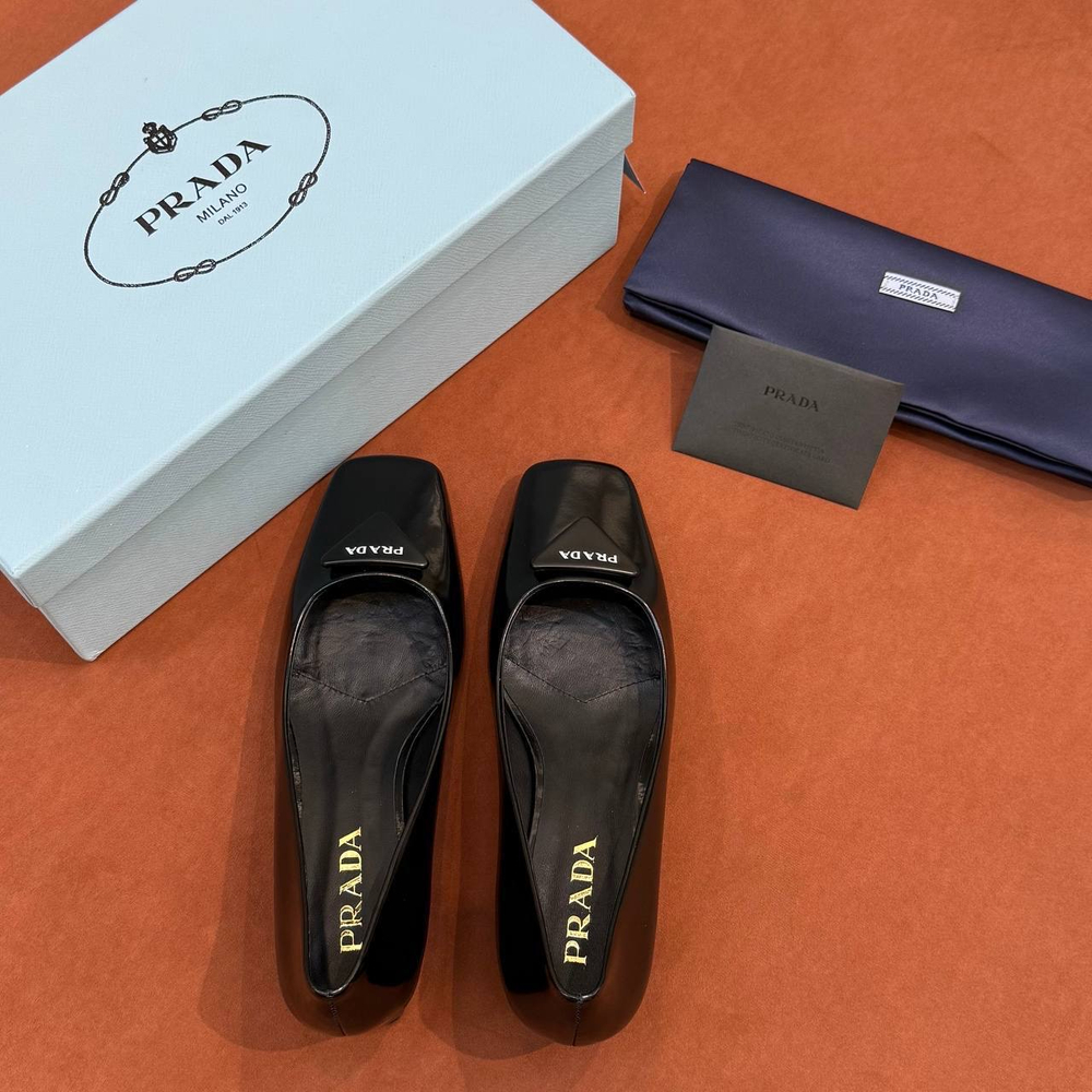 Туфли Prada