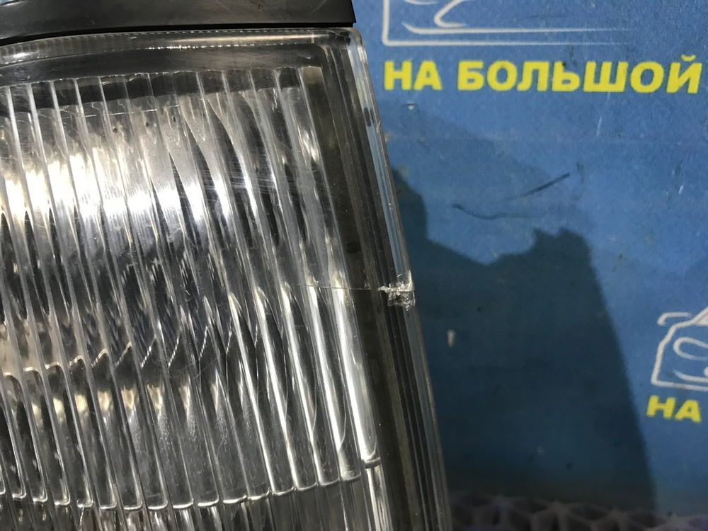 Габарит правый MAZDA BONGO 2002