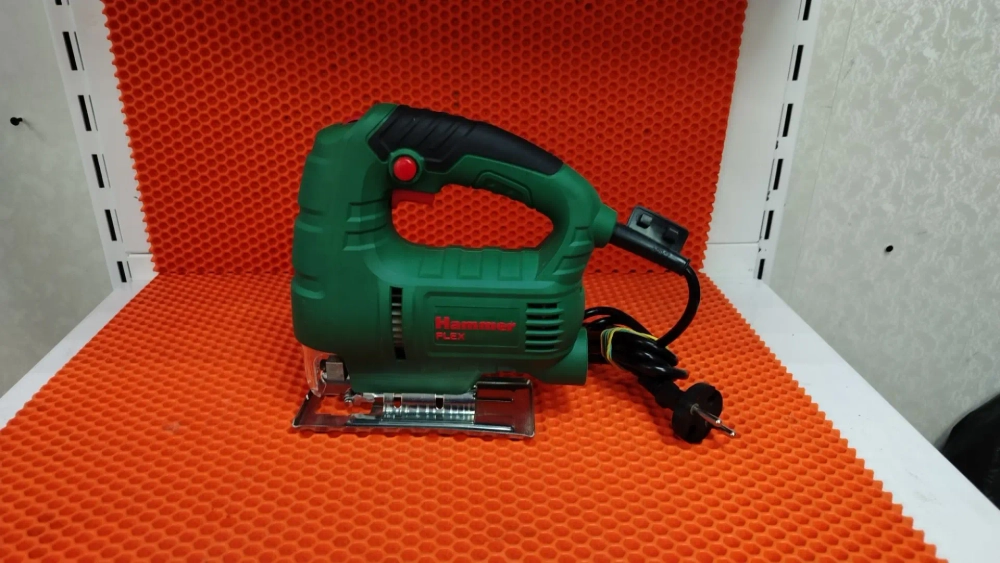 Электролобзик Hammer Flex LZK550L