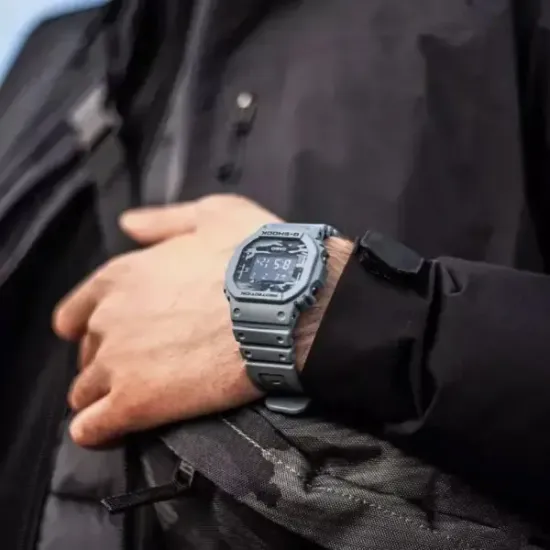 Наручные часы Casio G-Shock DW-5600CA-2DR