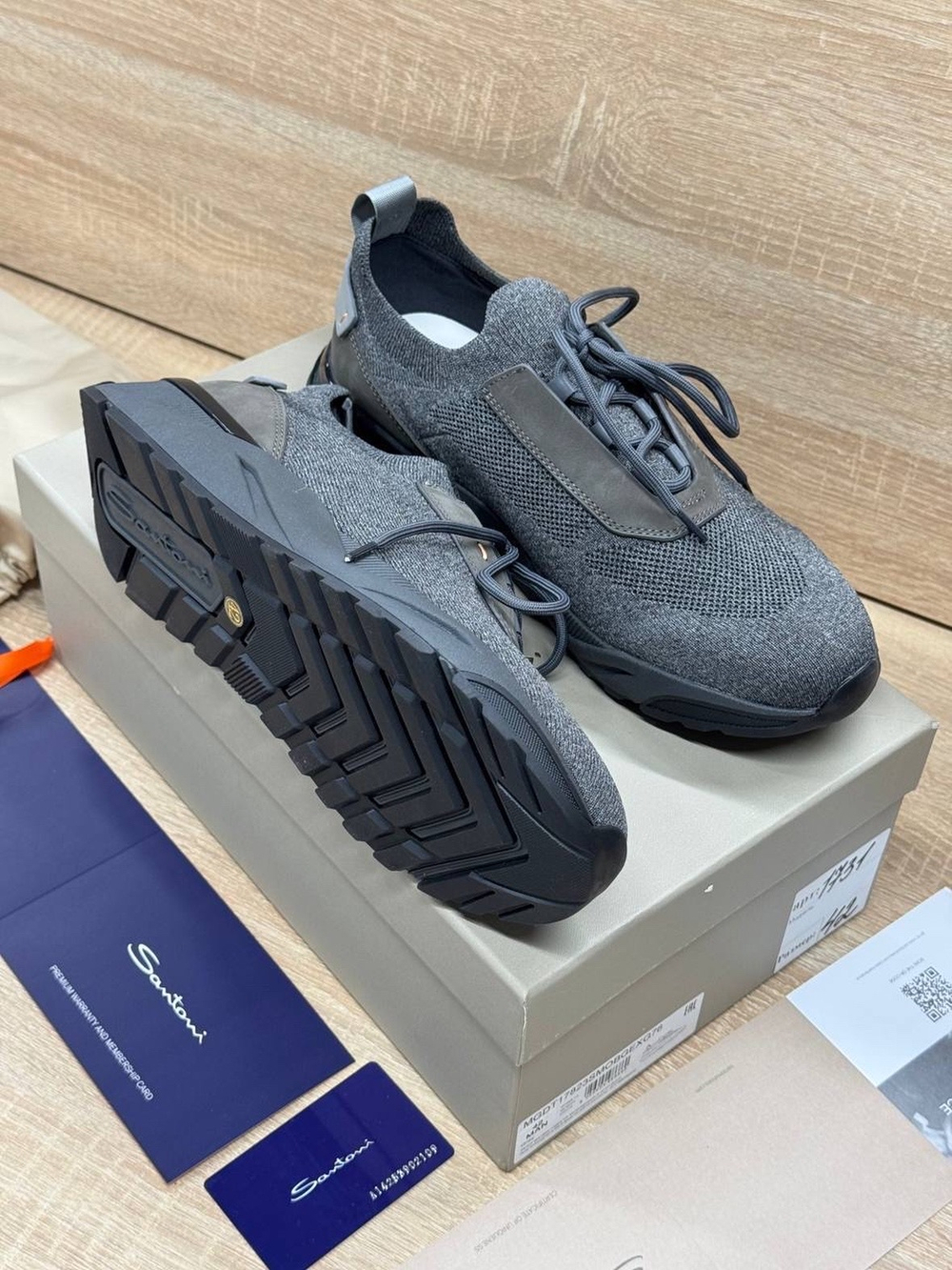 Кроссовки Santoni