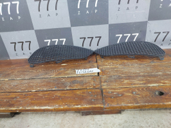 Решетки переднего бампера  Mercedes C W205 AMG Б/У Оригинал A2058852523