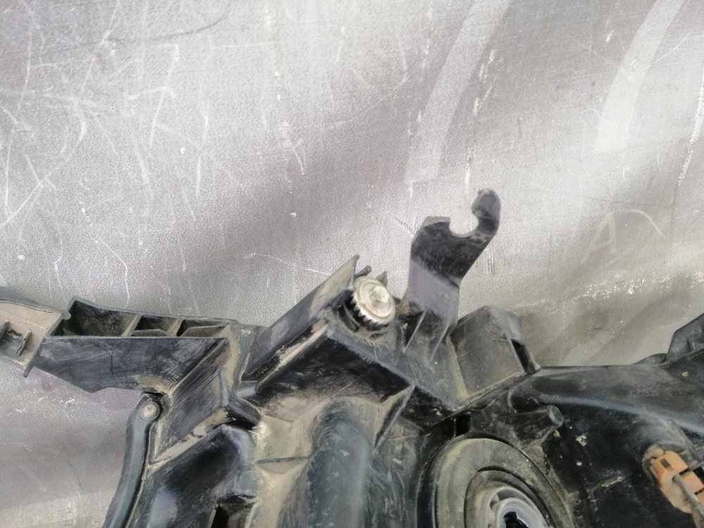 Фара правая Toyota Land Cruiser Prado 150 17-24 Б/У Оригинал 4H0821106B