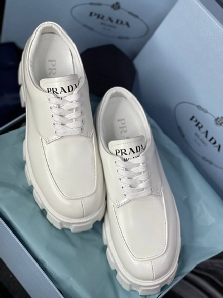 Лоферы Prada