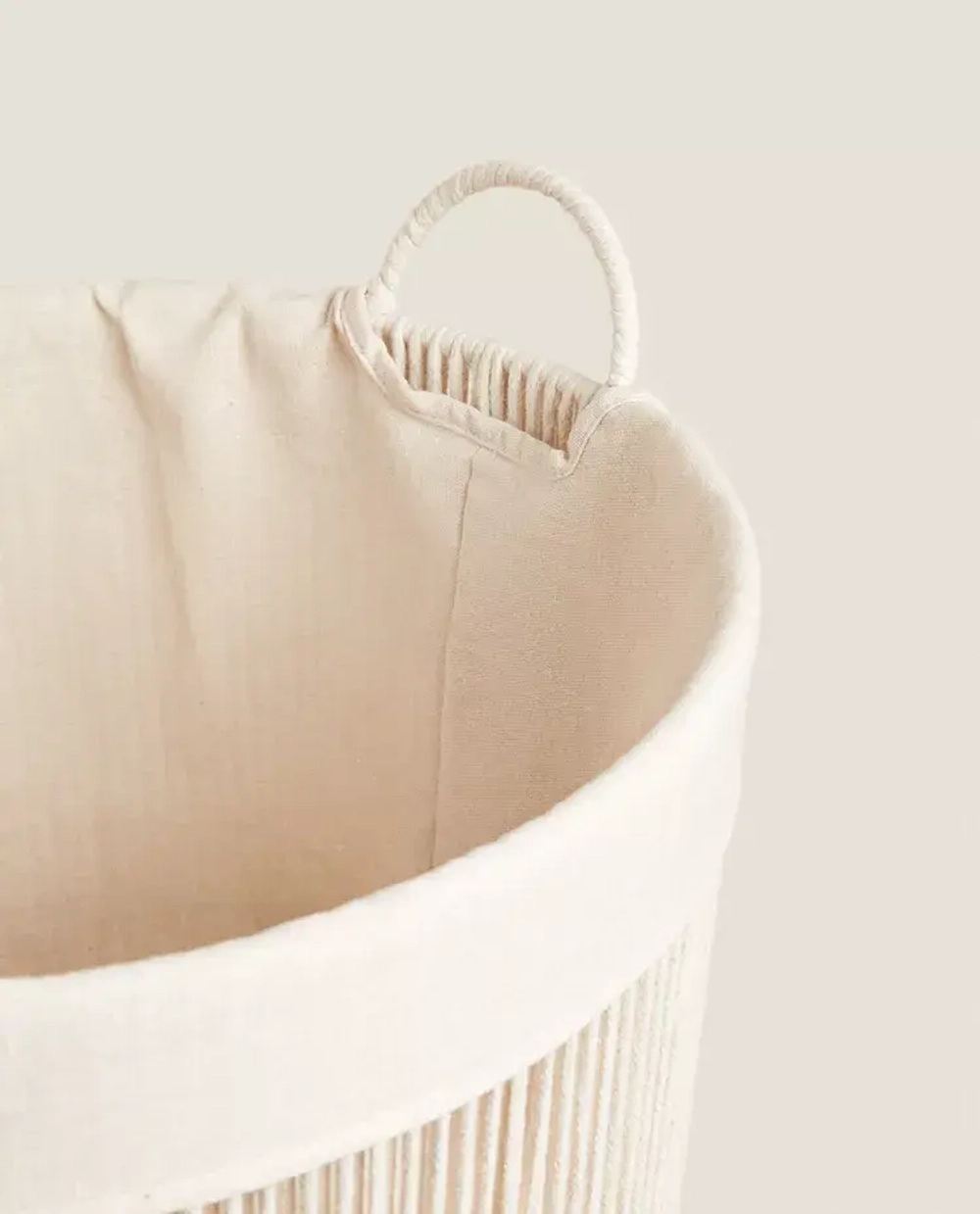 ZARA HOME КОРЗИНА ДЛЯ БЕЛЬЯ С КРЫШКОЙ, ЭКРЮ