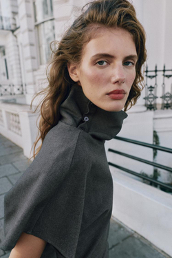 ZARA ДЛИННОЕ ПЛАТЬЕ С ВЫСОКИМ ВОРОТНИКОМ, МЯГКИЙ СЕРЫЙ