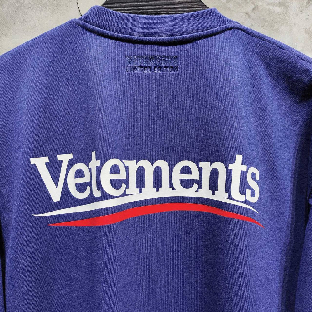 Футболка Vetements