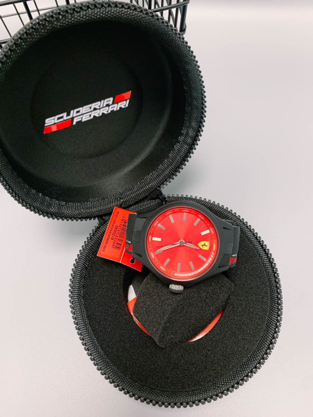 Часы Ferrari