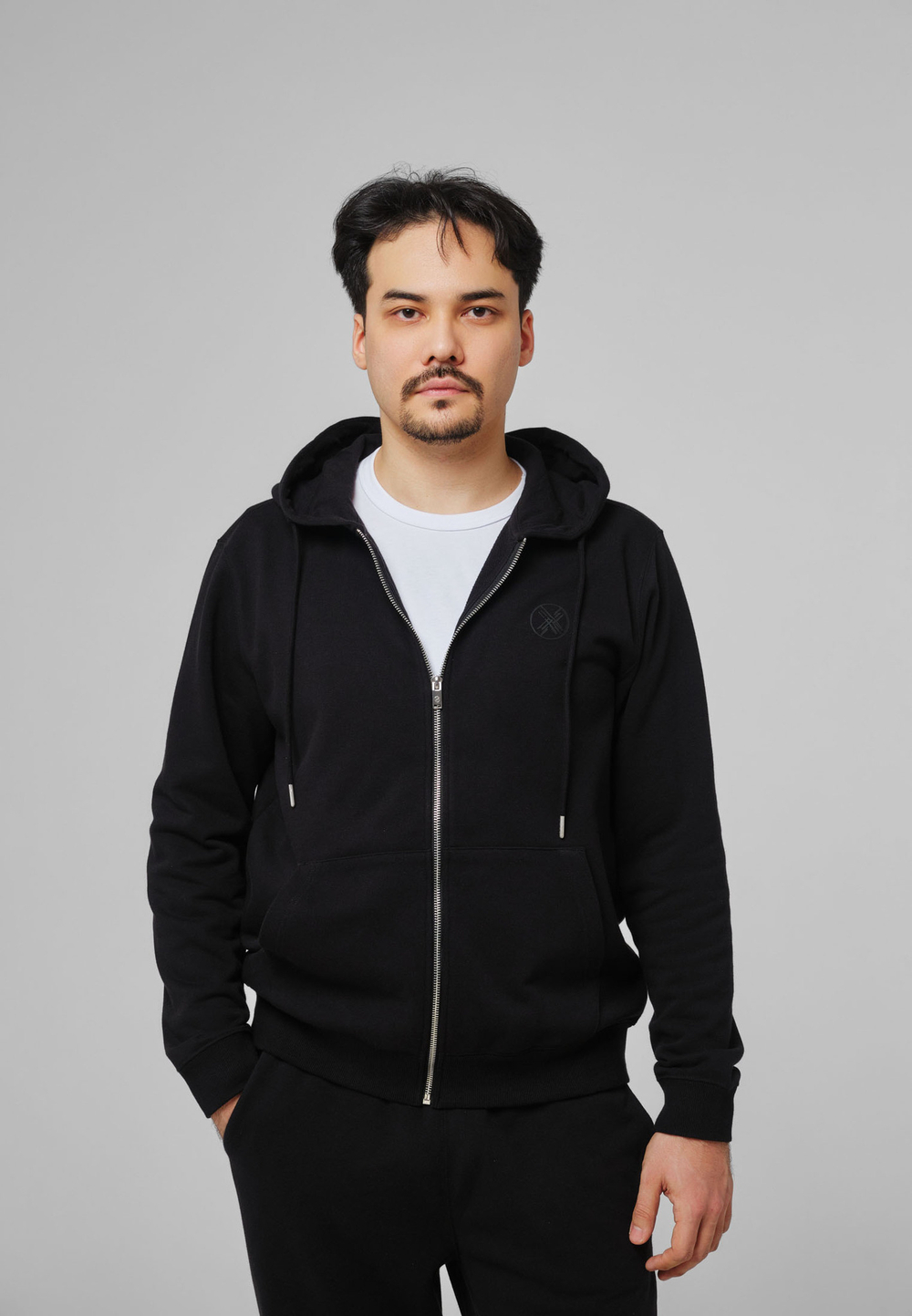 Кофта на замке с капюшоном ARGYMAQ BLACK