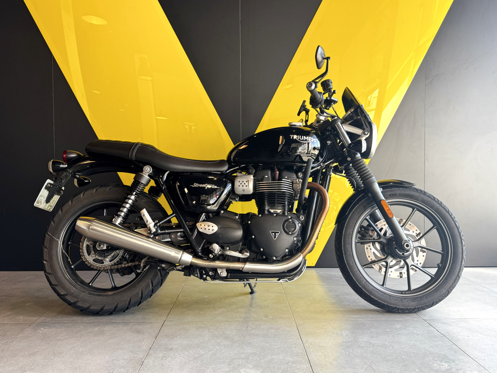 Triumph Street Twin 900