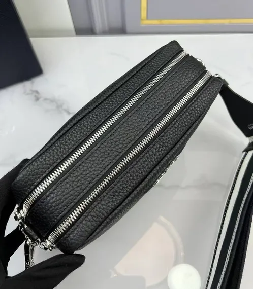 Сумка через плечо Prada черный