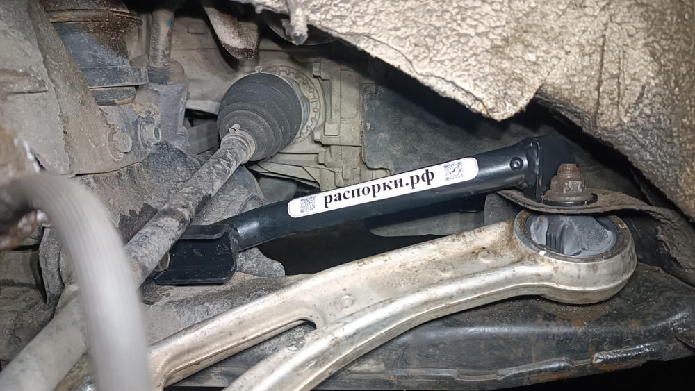 Распорки передние нижние боковые Subaru Outback 4 (BR) (ПОД ЗАКАЗ)