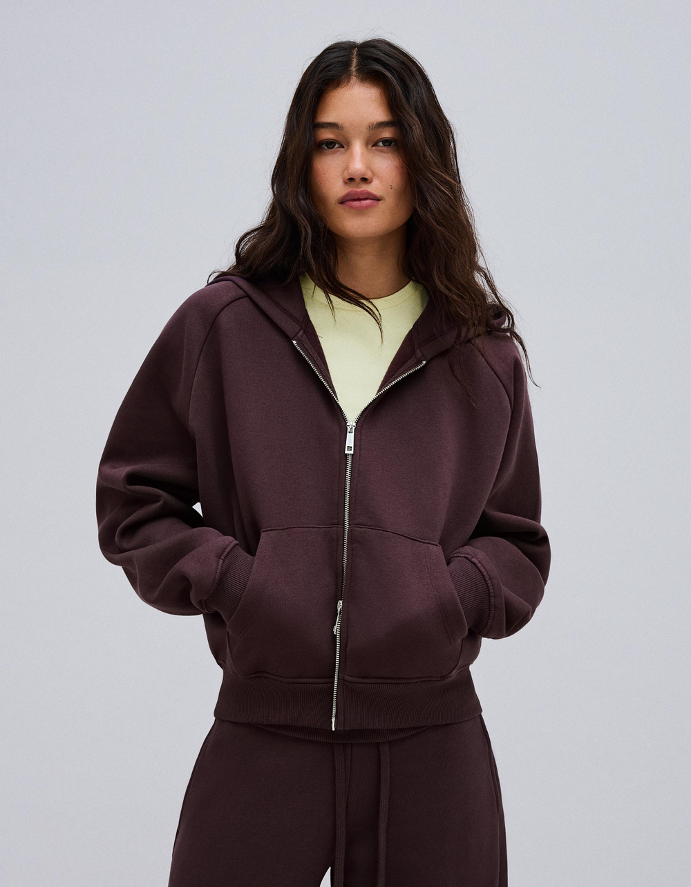 Женское худи оверсайз с капюшоном и рукавами реглан - BERSHKA