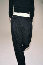 БРЮКИ СО СКЛАДКАМИ — ZW COLLECTION — ZARA