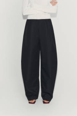 ZARA ШИРОКИЕ БРЮКИ С ЗАЩИПАМИ — ZW COLLECTION, ЧЕРНЫЙ