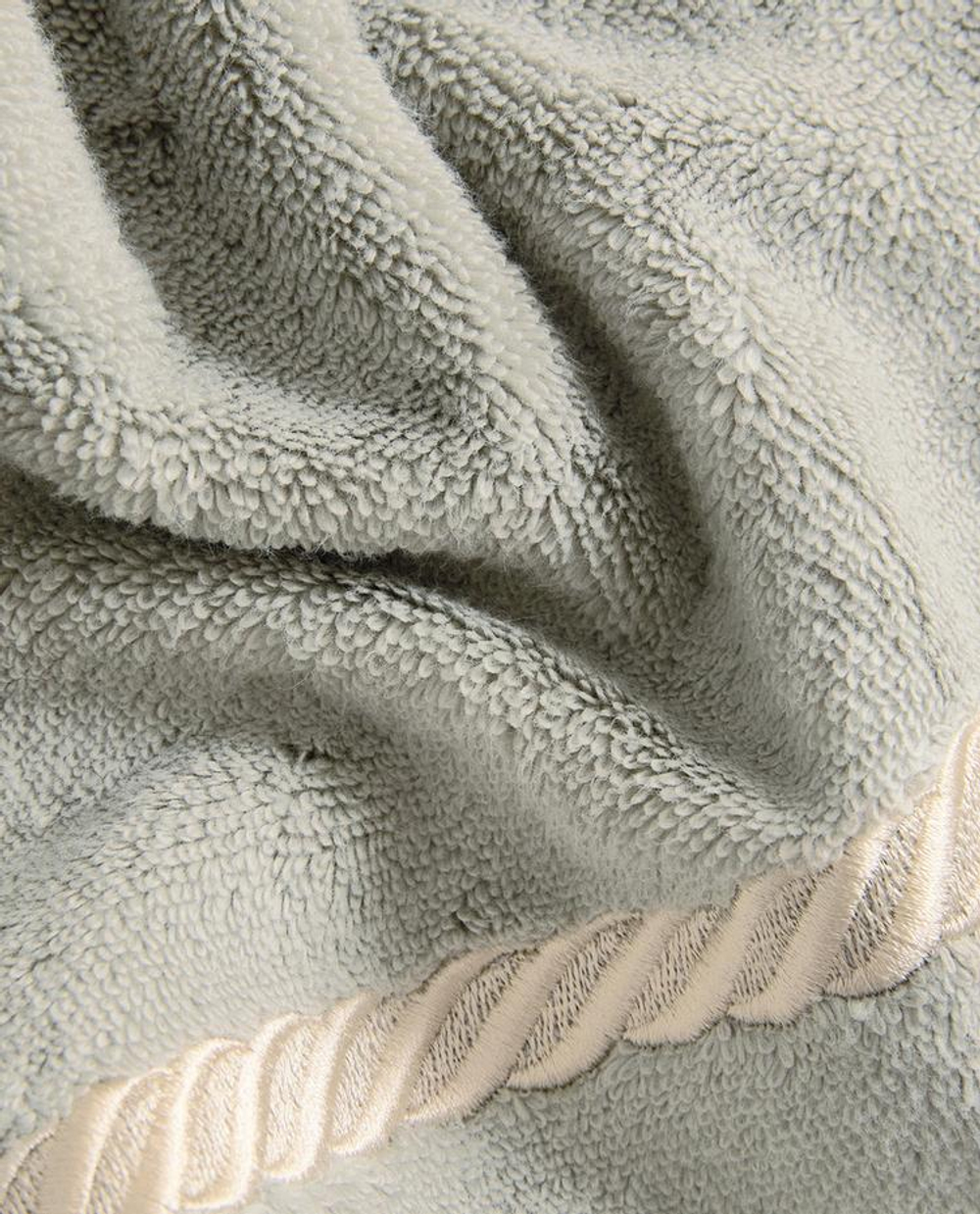 ZARA HOME БАННОЕ ПОЛОТЕНЦЕ С ВЫШИВКОЙ, ЗЕЛЕНЫЙ