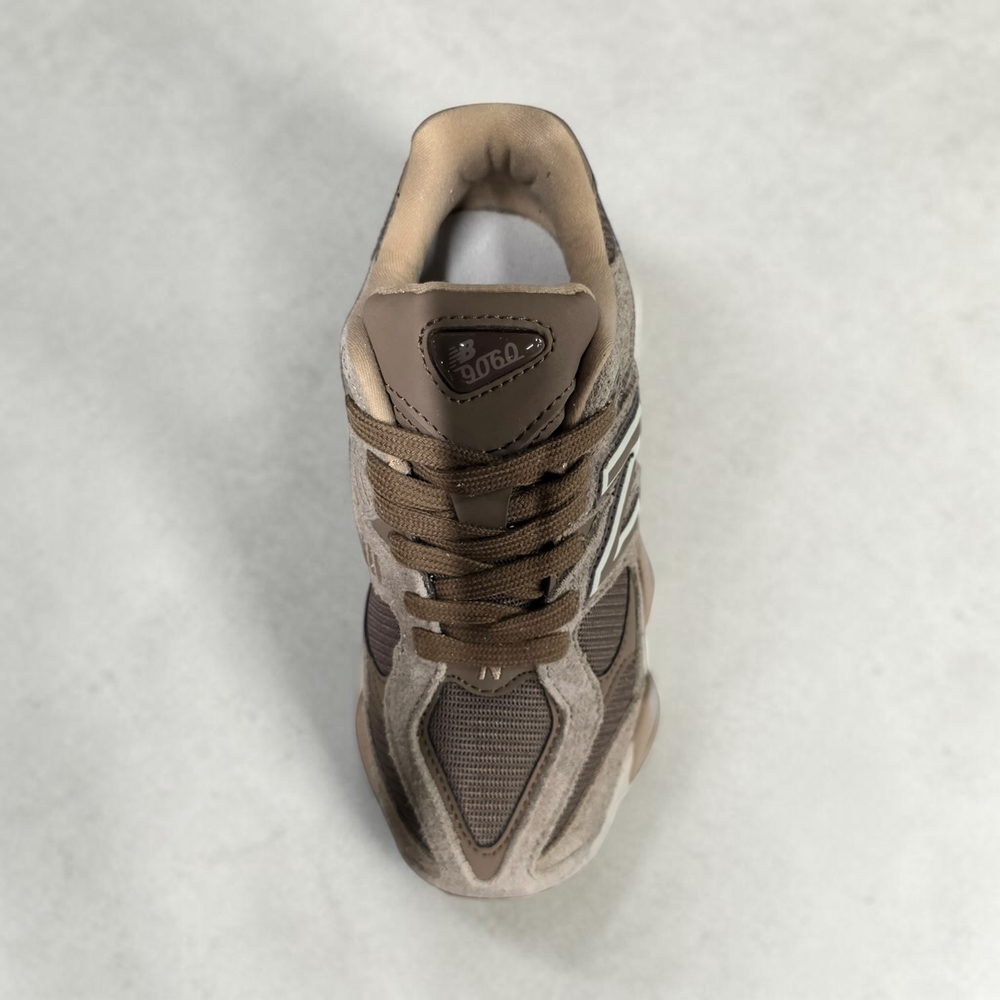 New Balance 9060 • Brown