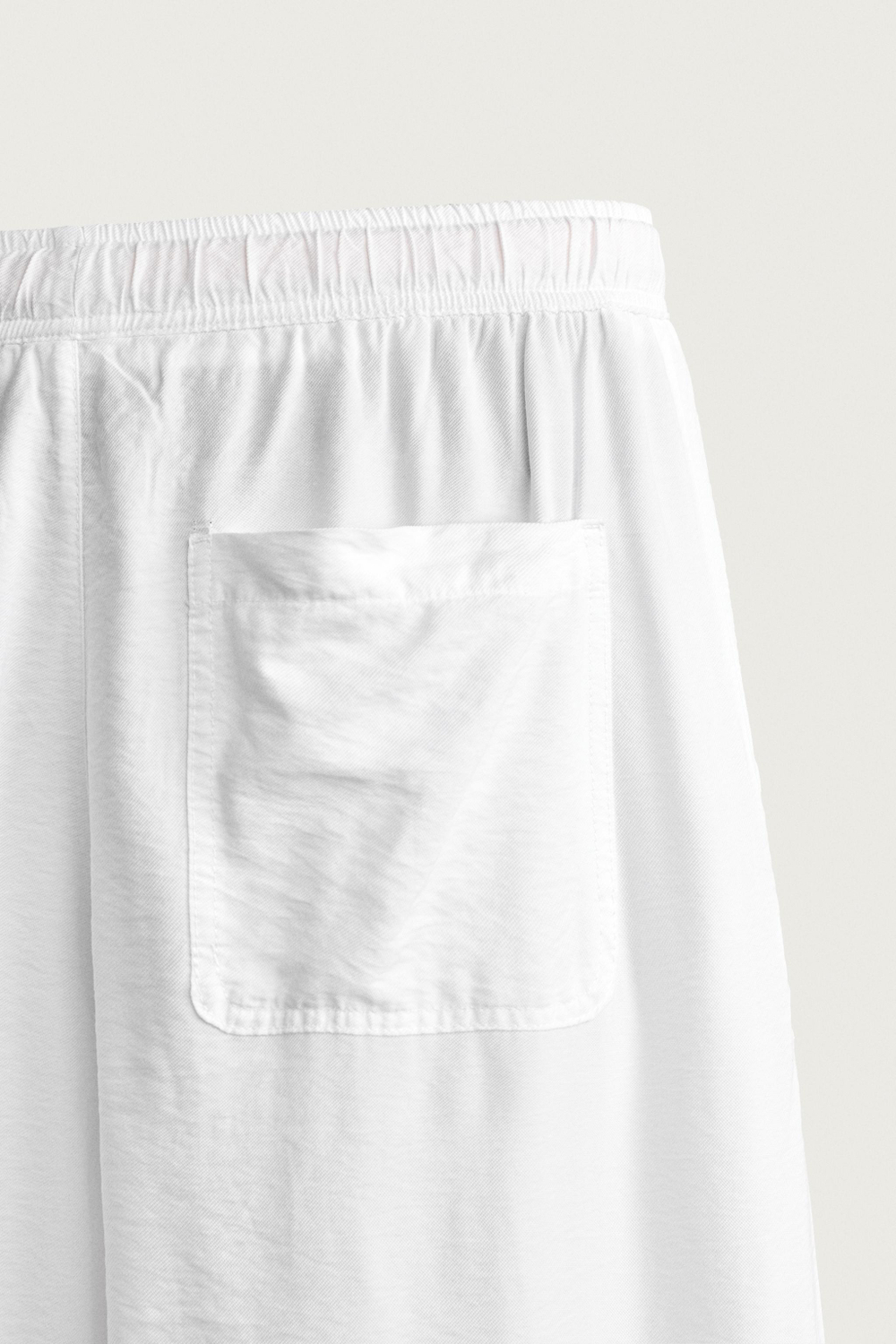 БРЮКИ RELAXED FIT ИЗ СТРУЯЩЕЙСЯ ТКАНИ — ZARA · 7446/306