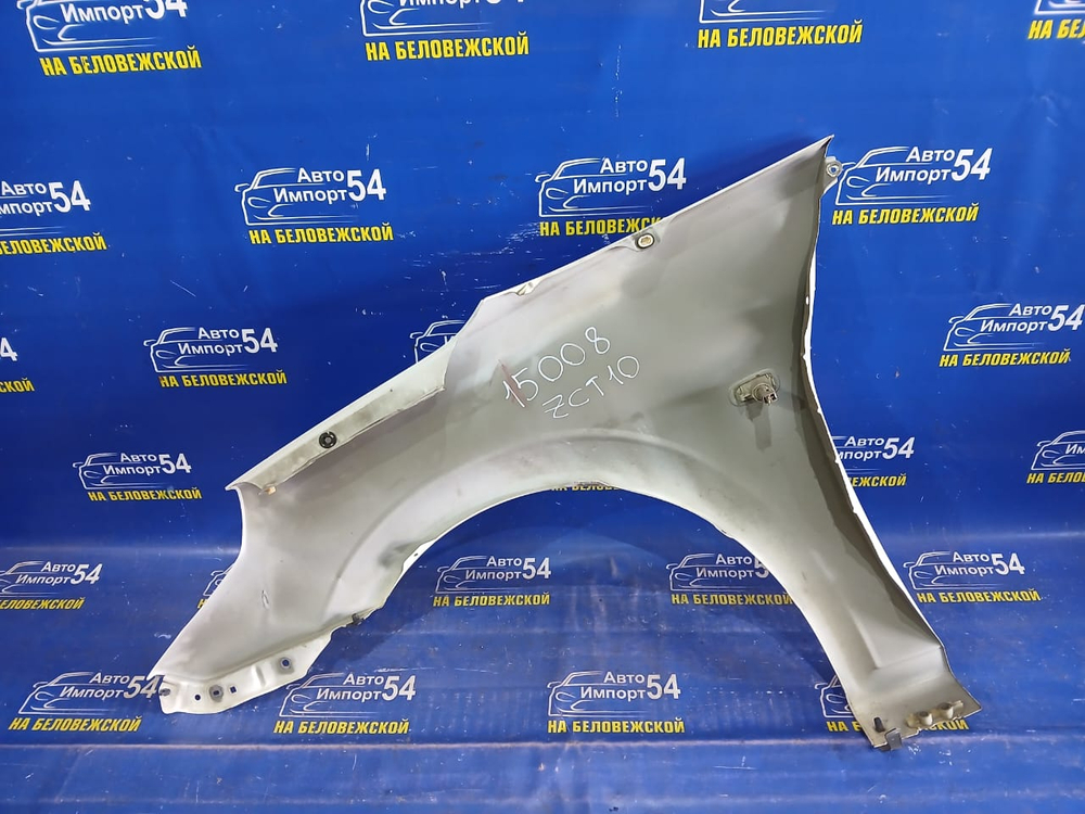 Крыло переднее правое TOYOTA OPA 2000-2005