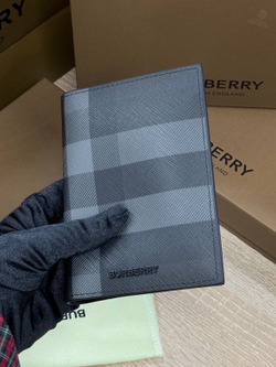Обложка для паспорта Burberry