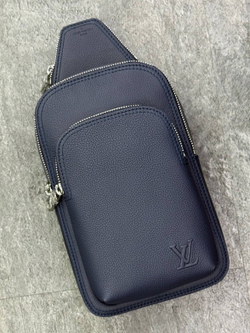 Нагрудная сумка-слинг Louis Vuitton Avenue