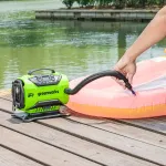Компрессор автомобильный аккумуляторный Greenworks Арт. 3400807UB, 24V / 12V (от прикуривателя автомобиля), c АКБ 4Ач и ЗУ в сумке