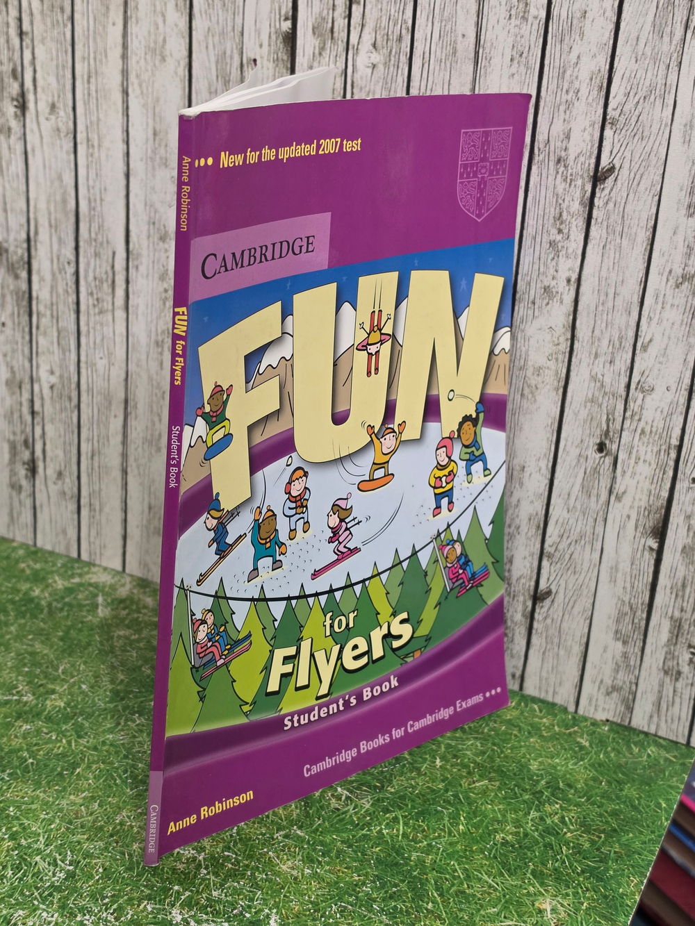 Книга " Fun for Flyers. Students Book"
